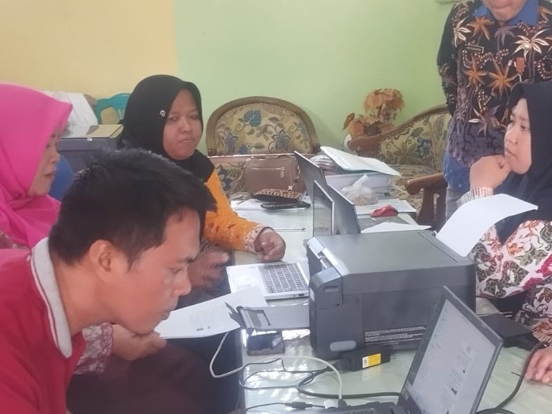 EVALUASI PERANGKAT PEMBELAJARAN